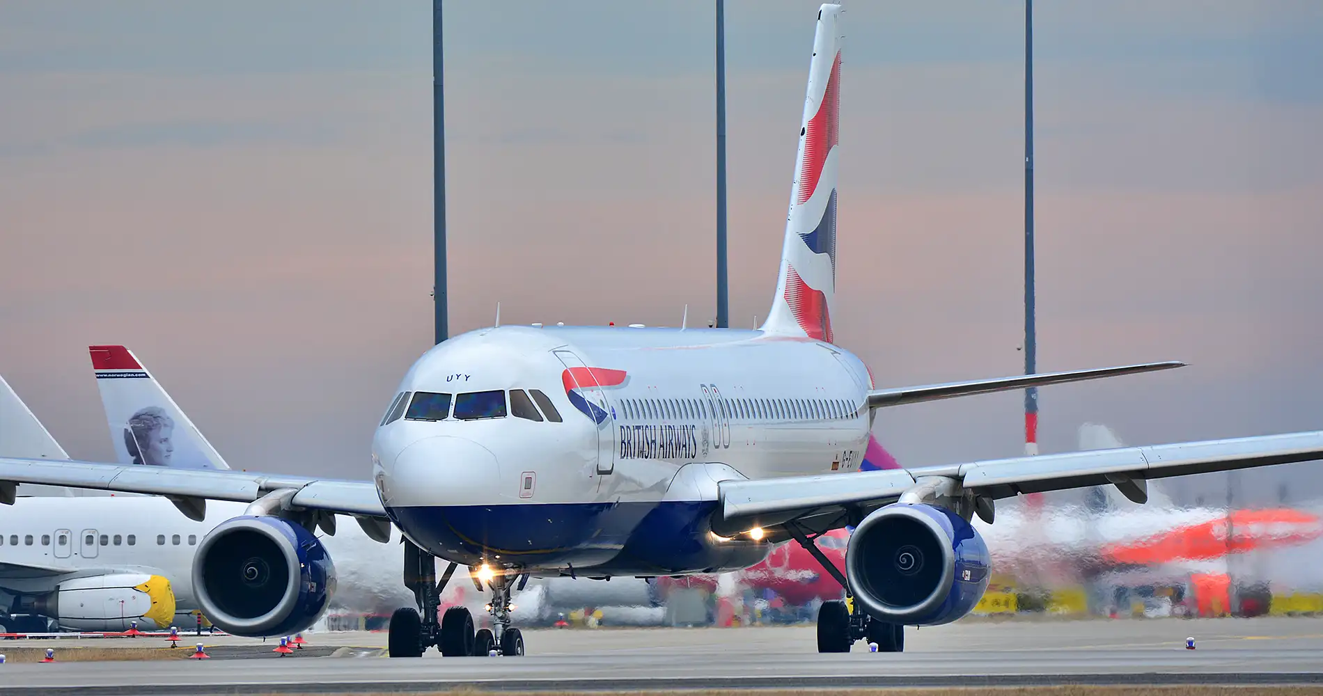 Luton Airport transfers / Luton Airport Chauffeur Service Luton Airport transfers / Luton Airport Chauffeur Service